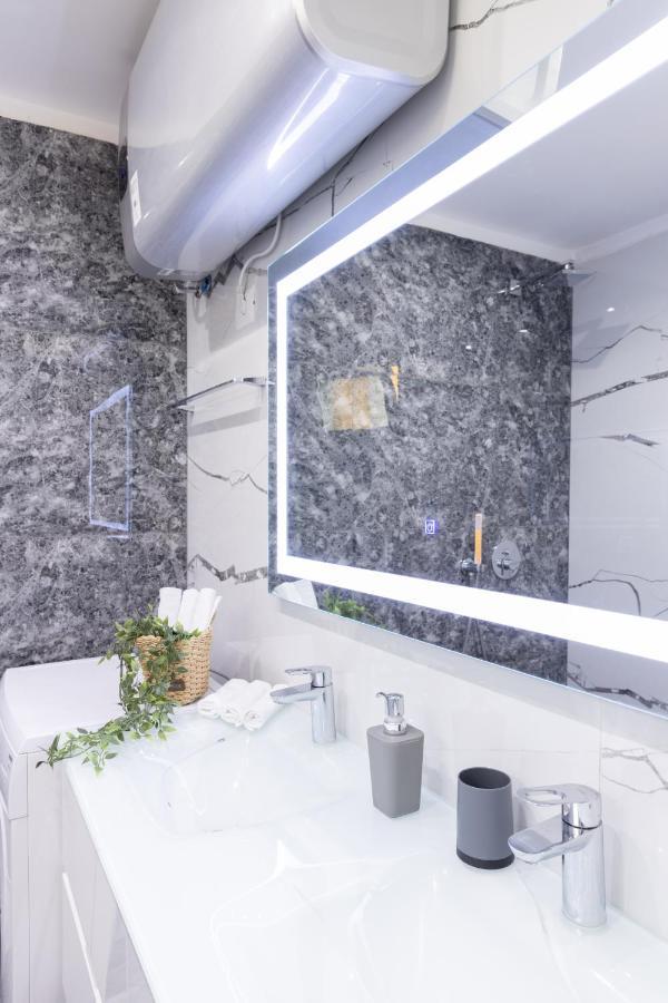 Exclusive 2 Bedrooms Apartment Tiran Dış mekan fotoğraf